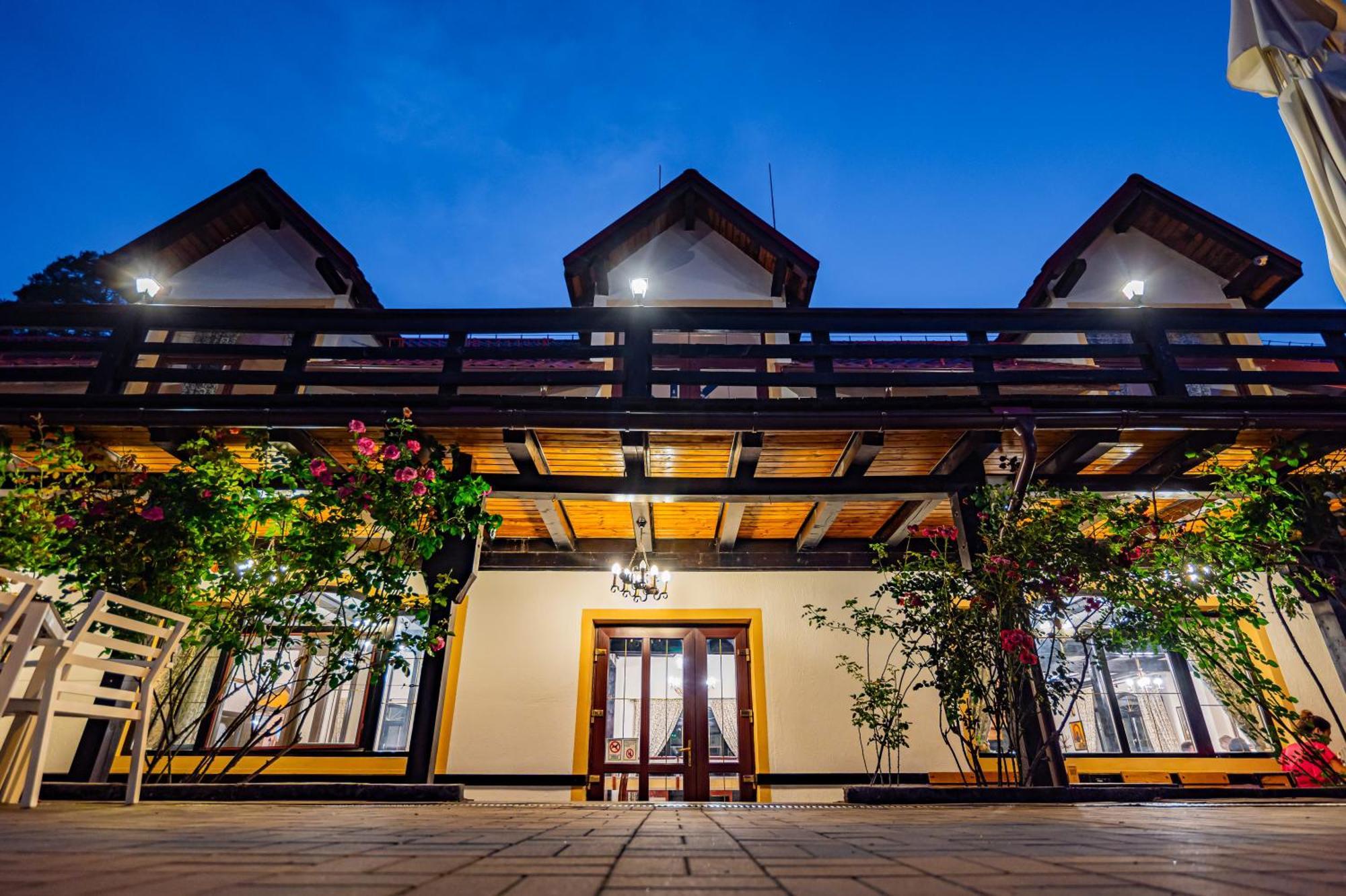 Q Chalet Săcele Exteriér fotografie